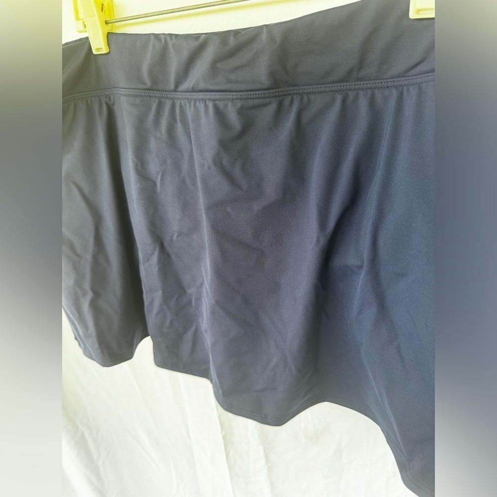 Lands End Women’s Plus Size Swim Skirt Size 22 - Picture 2 of 8